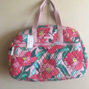Vera Bradley Medium Traveler Bag NWT